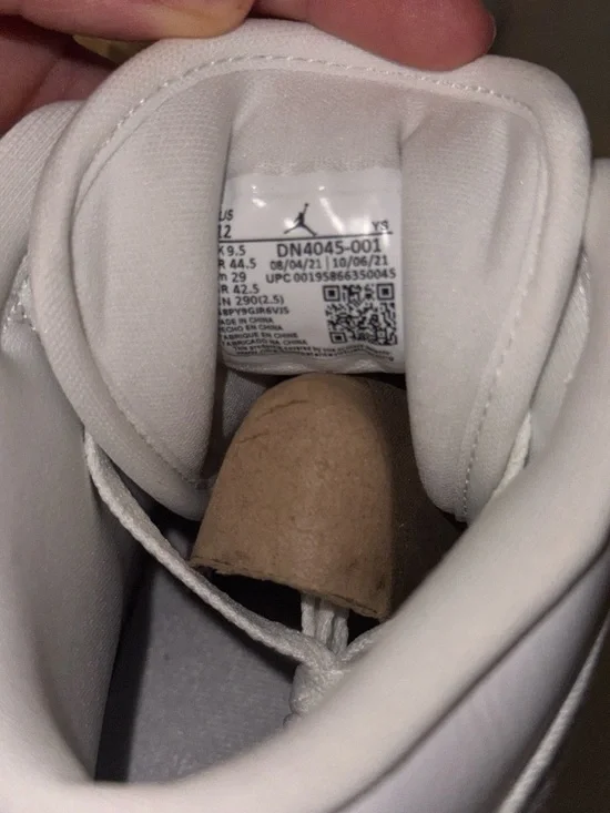 Jordan White Low-Top Sneaker with Light Pink Accents - Picture 3 of 4